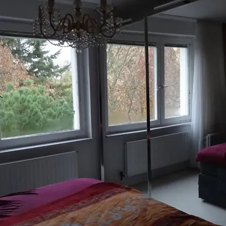 Schoene, Ruhige Wohnung In Berlin-Steglitz